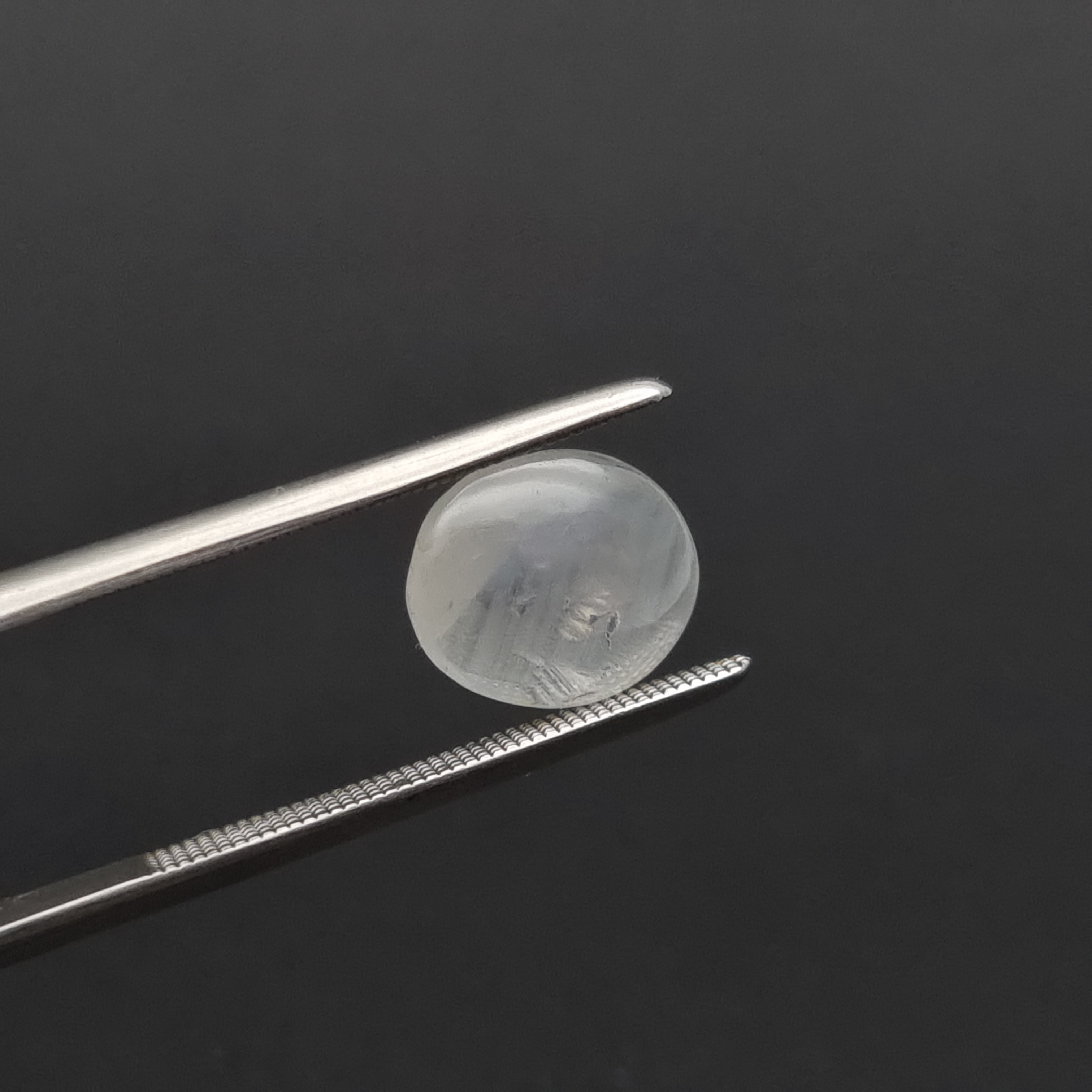Natural colourless Sapphire
